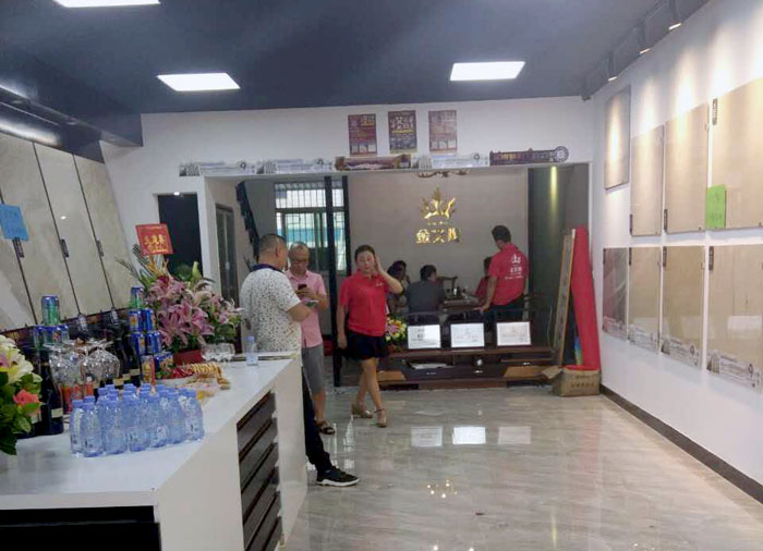 陶瓷一线品牌南宫娱乐瓷砖澄海店十一开业，，，，好礼、优惠送一直